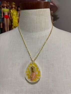 Barbie hand Chain Necklace with Yellow Citrine pieces.